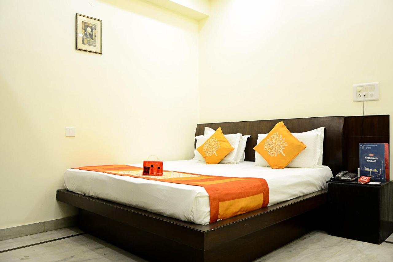 Centra Inn Нью-Дели Экстерьер фото