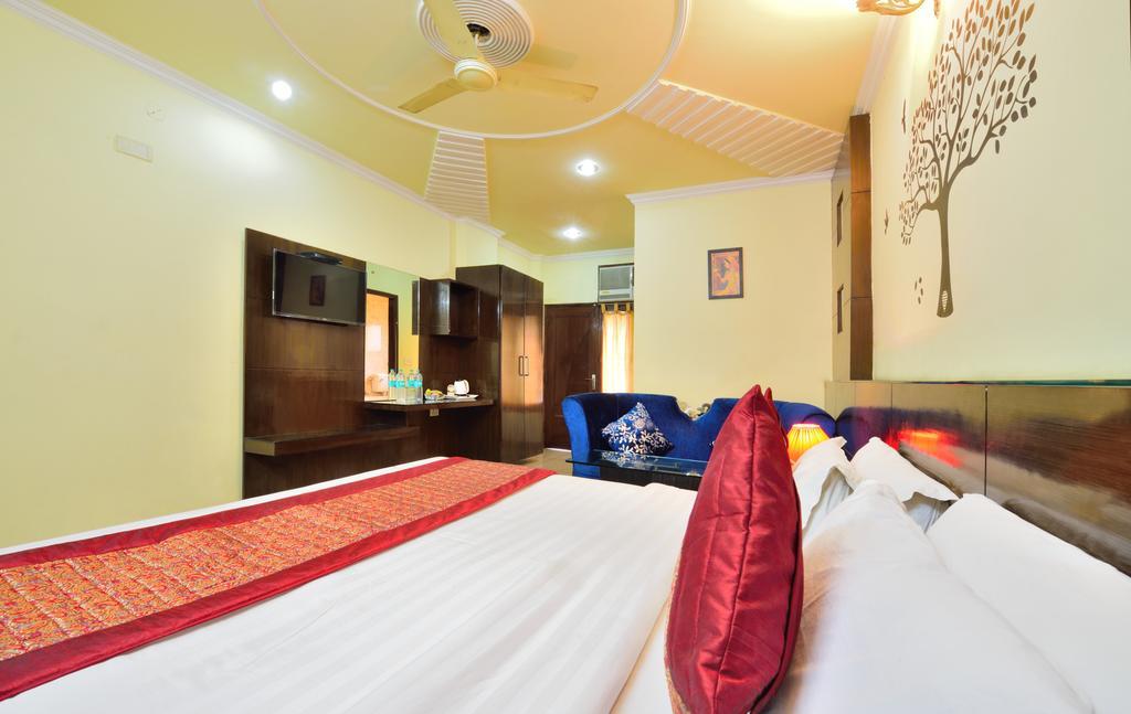 Centra Inn Нью-Дели Экстерьер фото